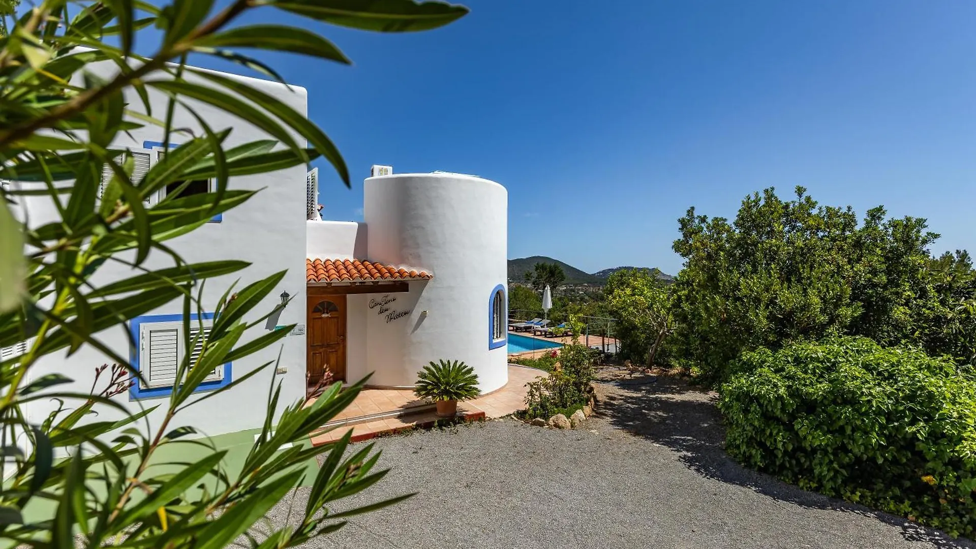 Charming Villa With Pool, Can Toni Mateu. Sant Carles de Peralta