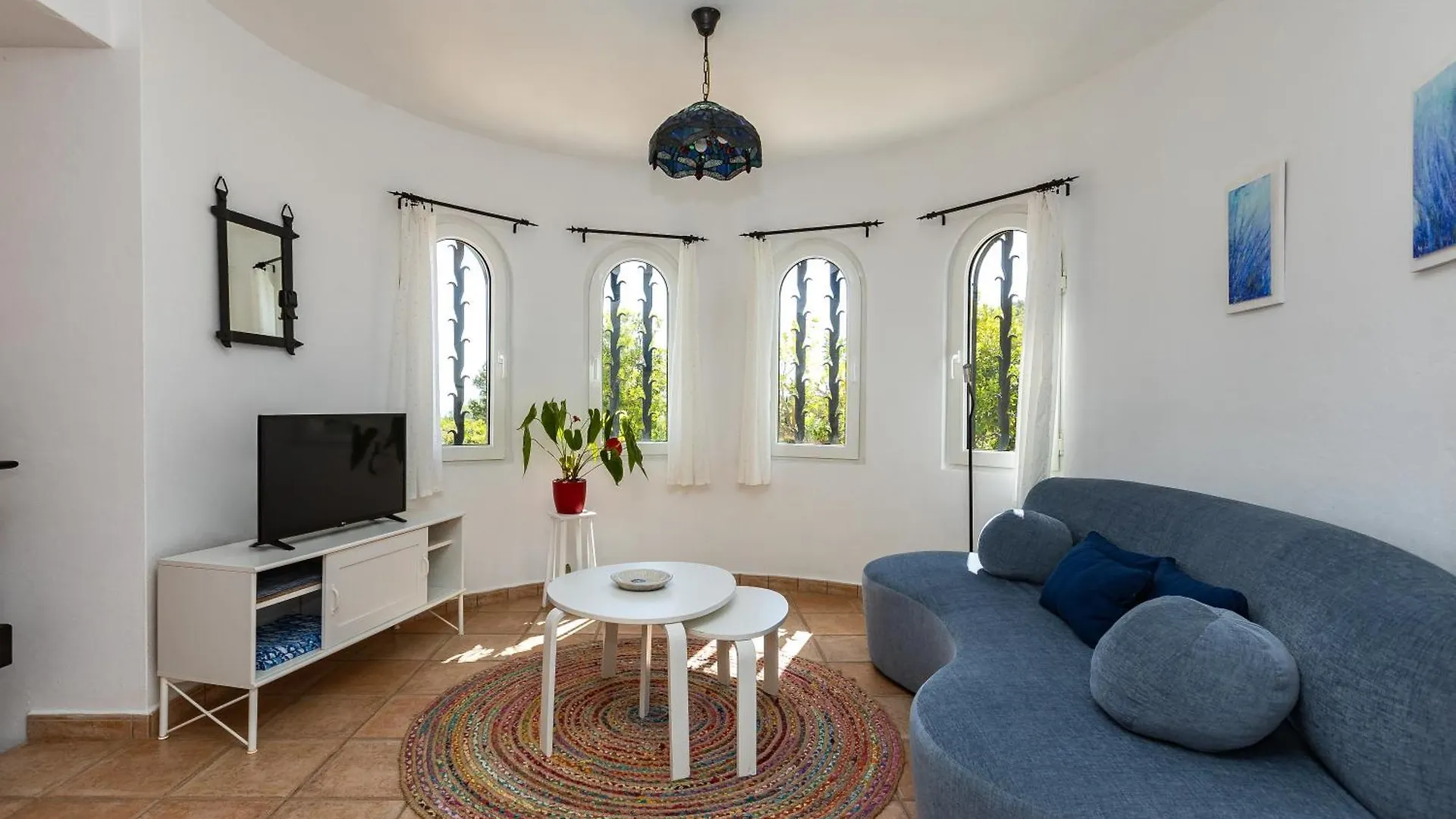 Charming Villa With Pool, Can Toni Mateu. Sant Carles de Peralta